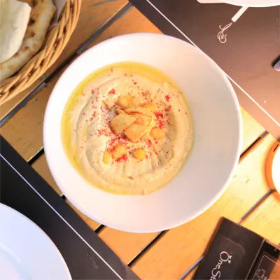 HUMMUS